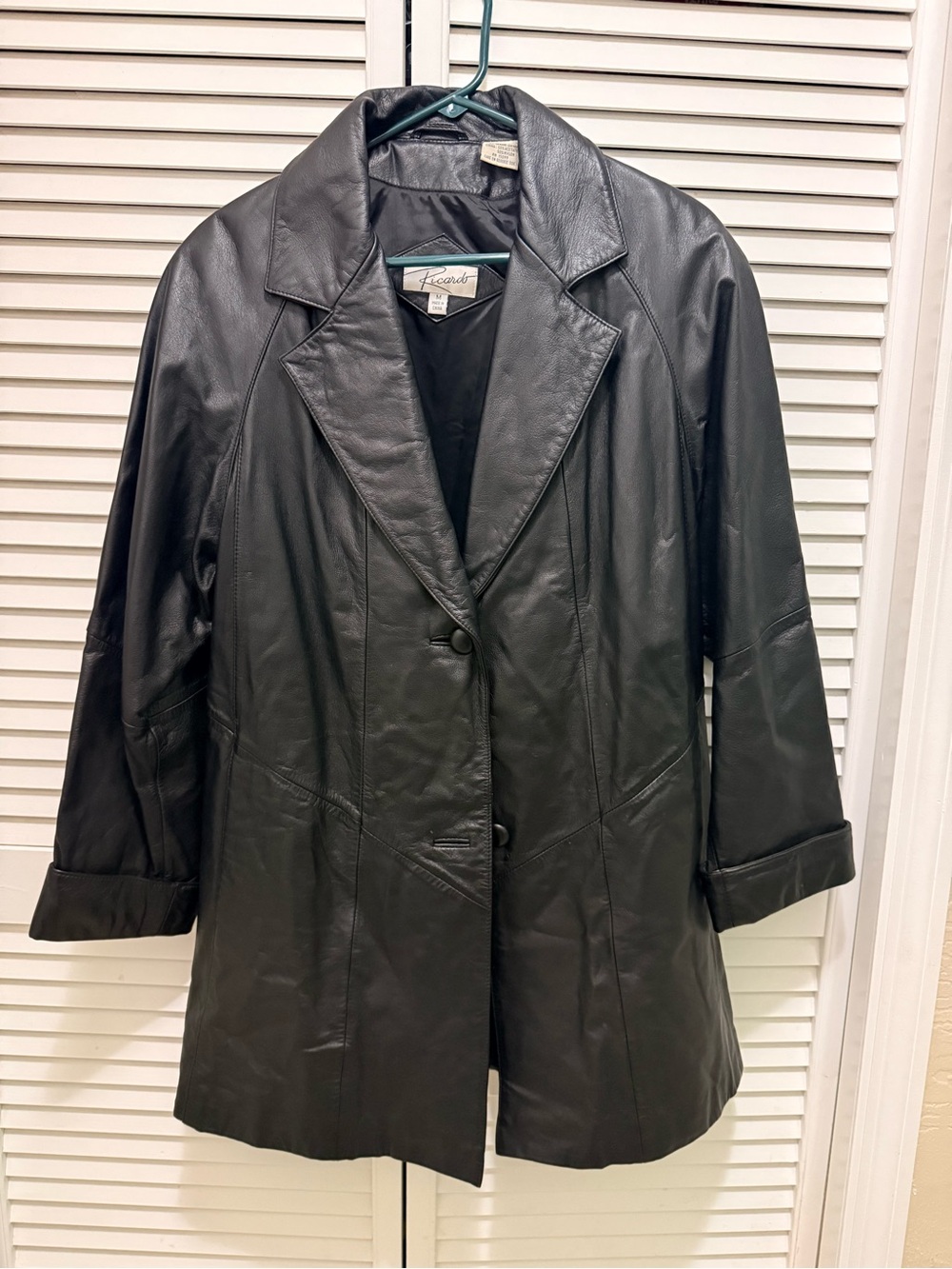 Ricardo Women’s Black Genuine Leather Coat – Size Medium